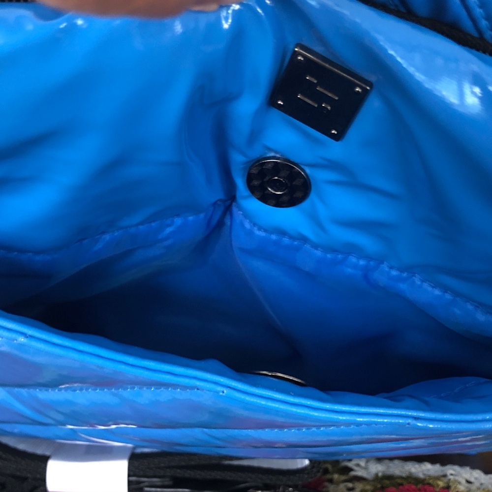NWT THINK ROYLN Blue Patent Crossbody w/Fashion Strap - Picture 9 of 9